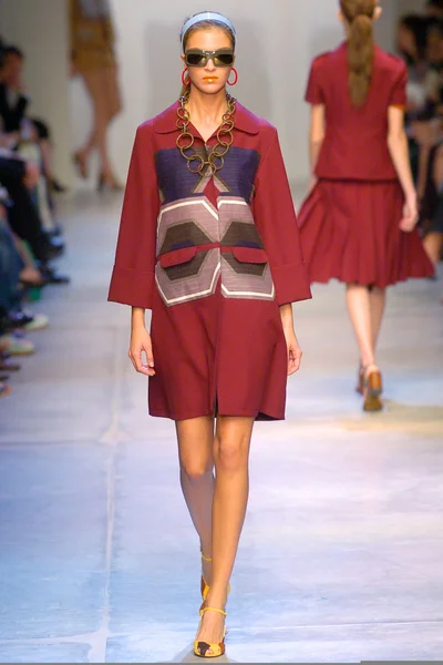 Look 2